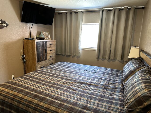 Image 14 for Riverfront Retreat 1-4