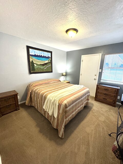 Image 6 for 15A    2 BDRM 1 ½  BATH