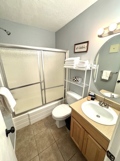 Image 11 for 15A    2 BDRM 1 ½  BATH