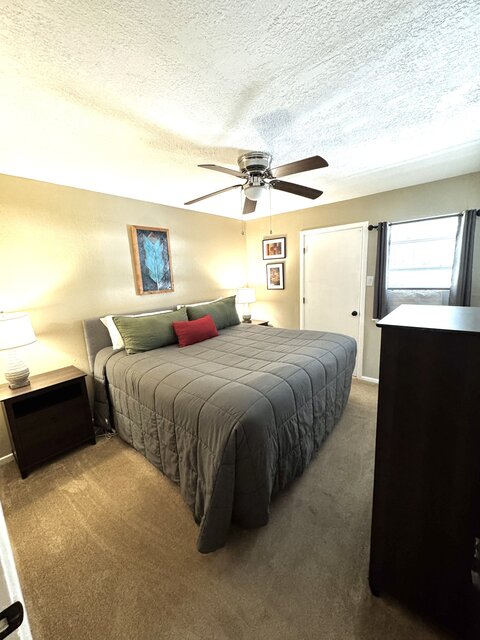 Image 6 for 19B    3 BDRM LOFT 2 BATH