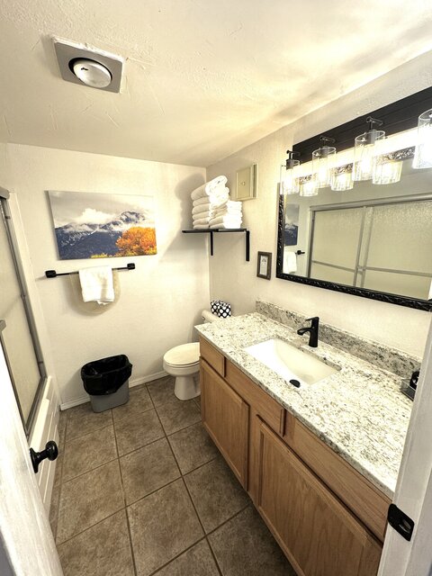 Image 7 for 12B    3 BDRM LOFT 2 BATH