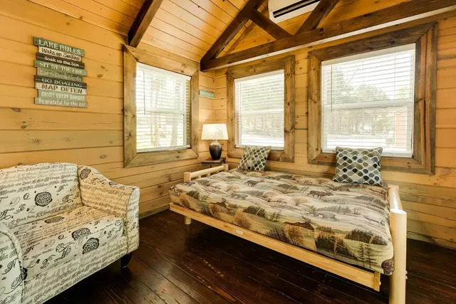 Image 7 for Log Cabin 2