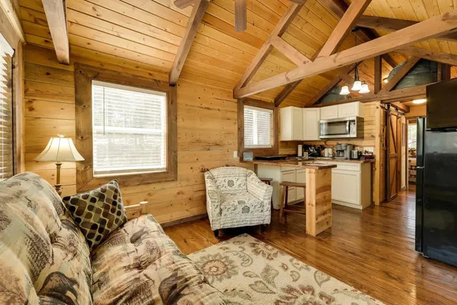 Image 5 for Log Cabin 19