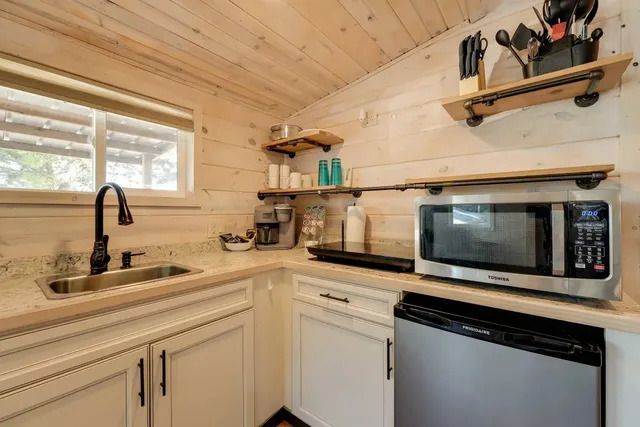 Image 5 for Log Cabin 21