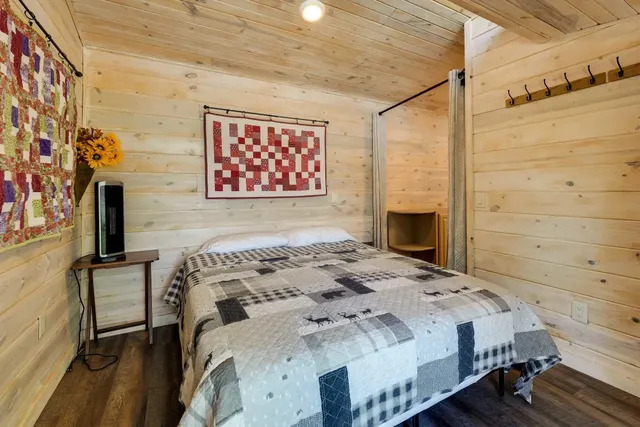 Image 13 for Log Cabin 21