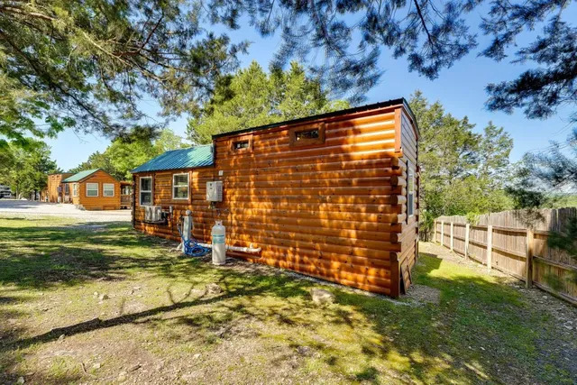 Image 14 for Log Cabin 2