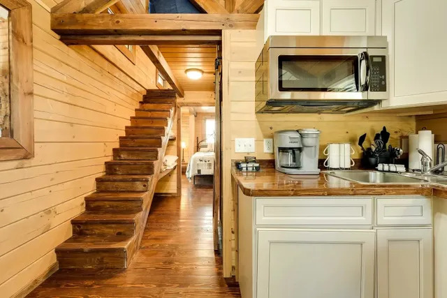 Image 12 for Log Cabin 2