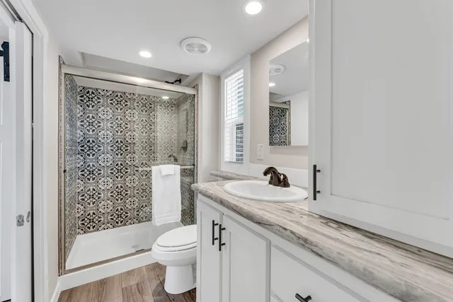 Image 16 for Cabin 4