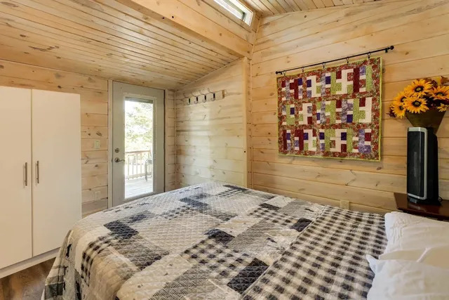 Image 12 for Log Cabin 21