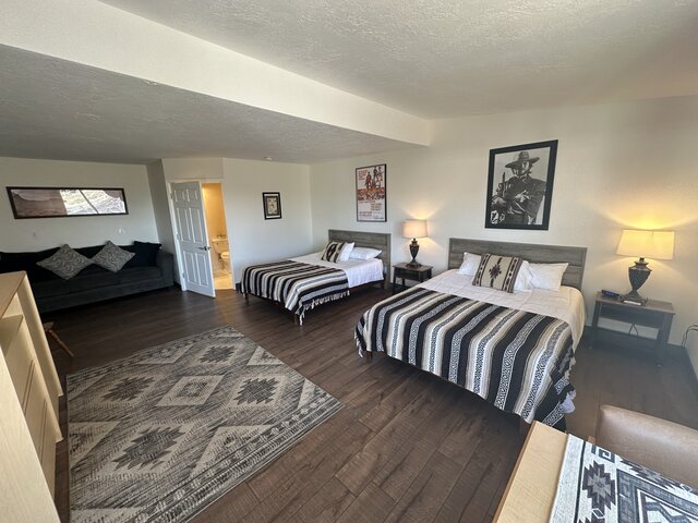 Image 1 for Sleeps 6 - (2) Queen beds + queen sofa-couch