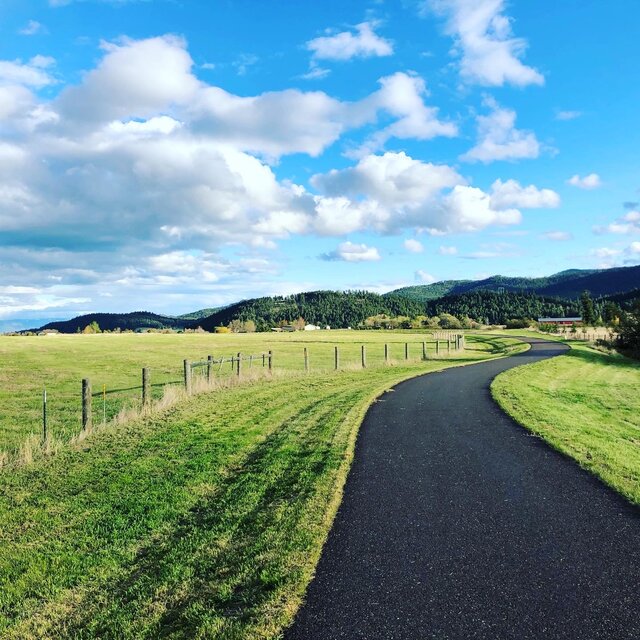 Image 6 for MONTANA BASECAMP SUNRISE 50/30/20 FULL HOOKUP