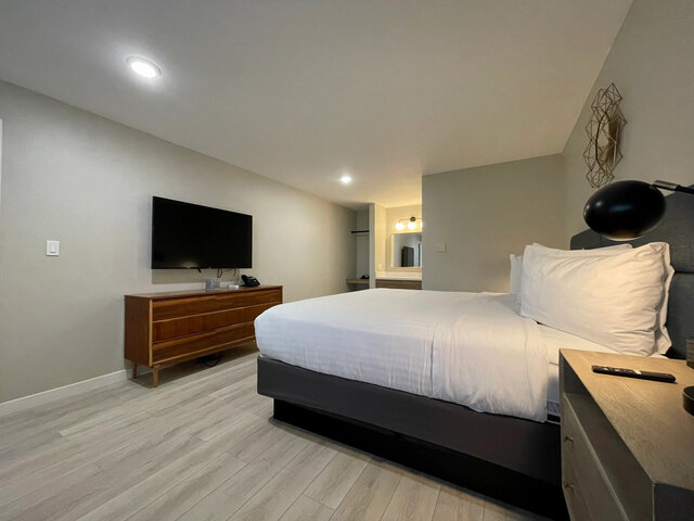 Image 2 for Chiricahua Suite