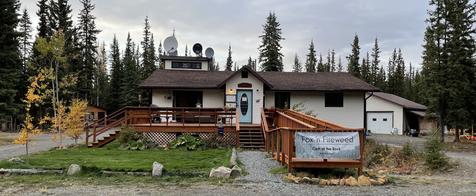 Cleft Of The Rock Bed and Breakfast in Tok, Alaska Bears Den Apt Suite of Main house
