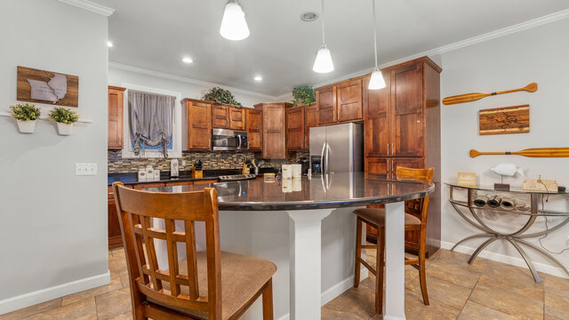 Image 6 for Lake Manor