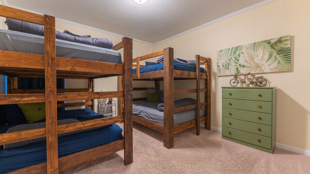 Image 10 for Lake Manor