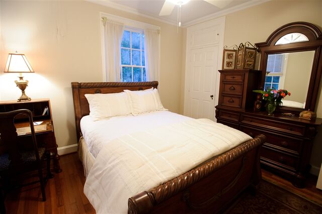 Image 2 for Cream Room