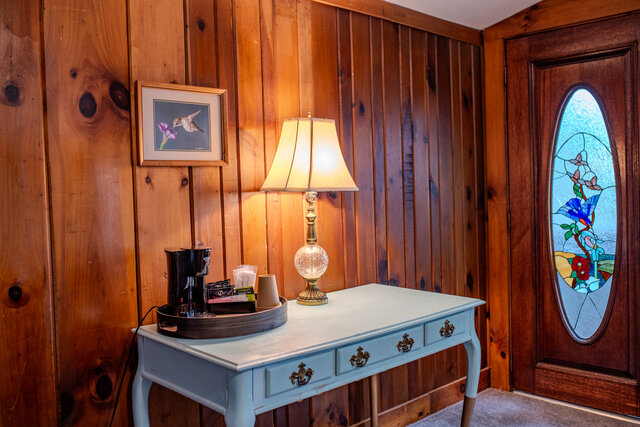 Image 2 for B5 Hummingbird Room w/Sofa Sleeper- NO PETS