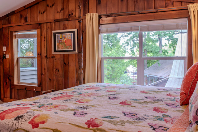 Image 4 for B5 Hummingbird Room w/Sofa Sleeper- NO PETS