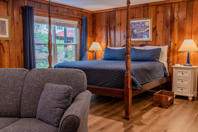 Image 2 for B1 Catalina Room-K w/Sofa Sleeper-Pet Friendly