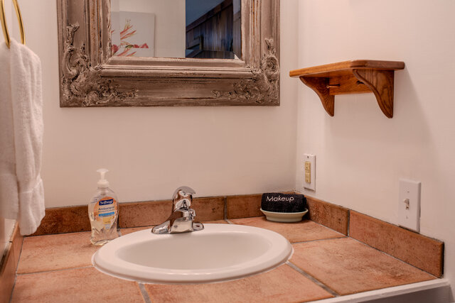 Image 6 for A1 Cattail Room-Qn w/Sofa Sleeper-No Pets