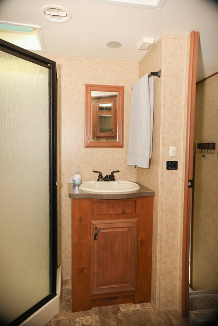 Image 13 for C-110) 1 Bedroom Efficiency Camper rental