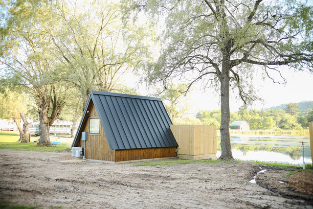 Image 14 for 02 ( 1 bedroom Cozy Cottage with Hottub