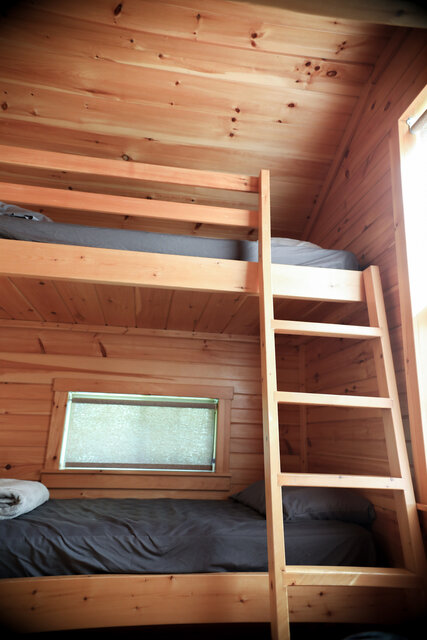 Image 13 for 20 1 Bedroom Scenic Cabin