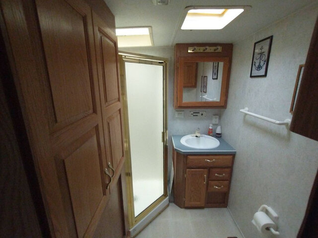 Image 6 for A-42) American RV Rental