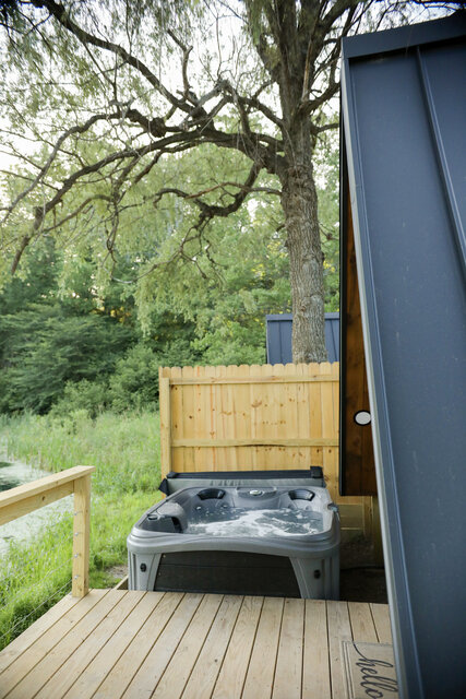 Image 3 for 02 ( 1 bedroom Cozy Cottage with Hottub