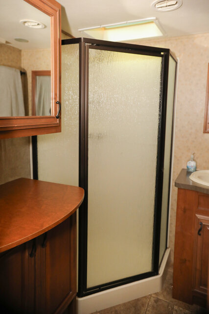 Image 14 for C-110) 1 Bedroom Efficiency Camper rental