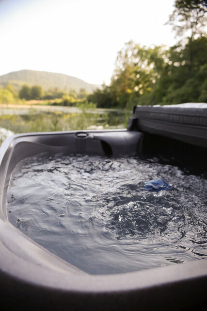 Image 5 for 01 ( 1 bedroom Cozy Cottage with Hottub