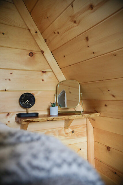 Image 8 for 01 ( 1 bedroom Cozy Cottage with Hottub