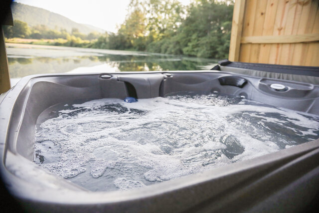 Image 6 for 02 ( 1 bedroom Cozy Cottage with Hottub