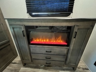 Image 13 for Mountain Laurel -34 ft Ventura Sporttrek  Bunkhous