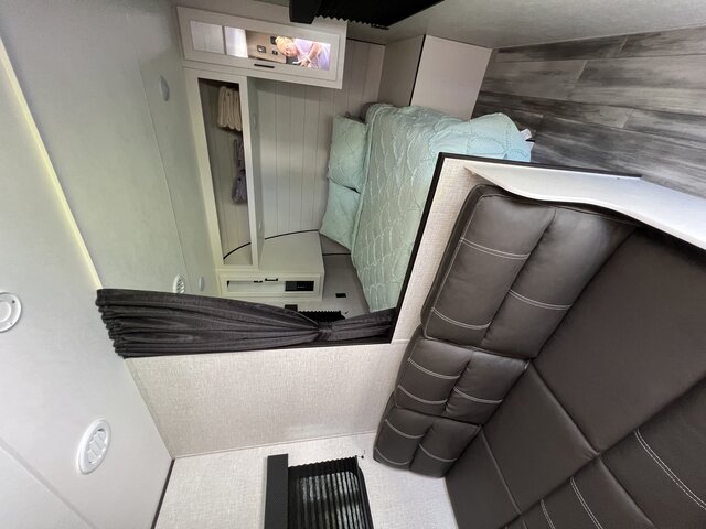 Image 3 for Miss Jake - 2024 26 ft Jayco