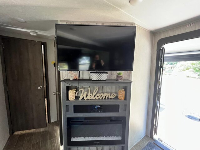 Image 19 for “River Run II” 2023 38.75 ft Puma Bunkhouse Rental