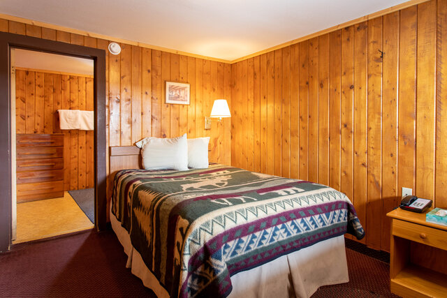 Image 1 for 28) Single Full Extra-Long Bed