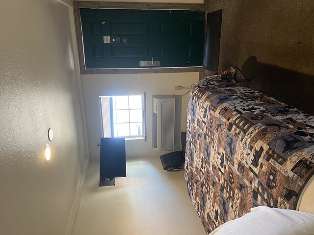 Image 2 for 23) Two Bedroom with Kitchen