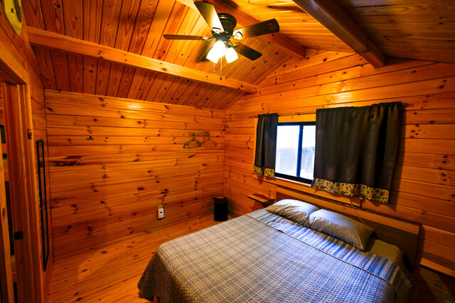 Image 4 for Loon Log Cabin #110