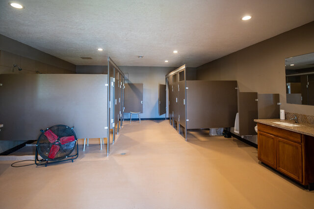 Image 12 for Deluxe Full Hook-Up Pull-thru RV Site #22