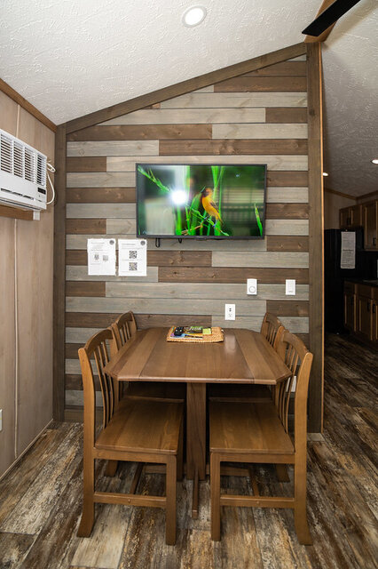 Image 14 for Bluebird Farmhouse Cabin #100