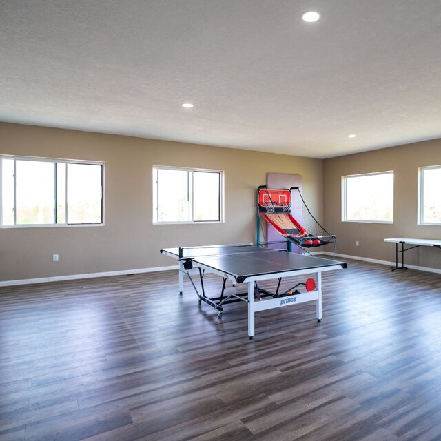 Image 20 for Dove Farmhouse Cabin #102