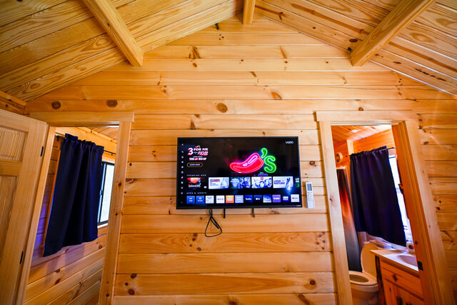 Image 4 for Robin Log Cabin #116