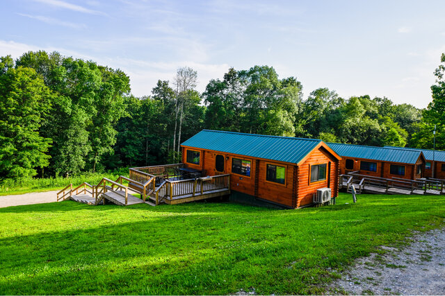 Image 11 for Goldfinch Log Cabin #105