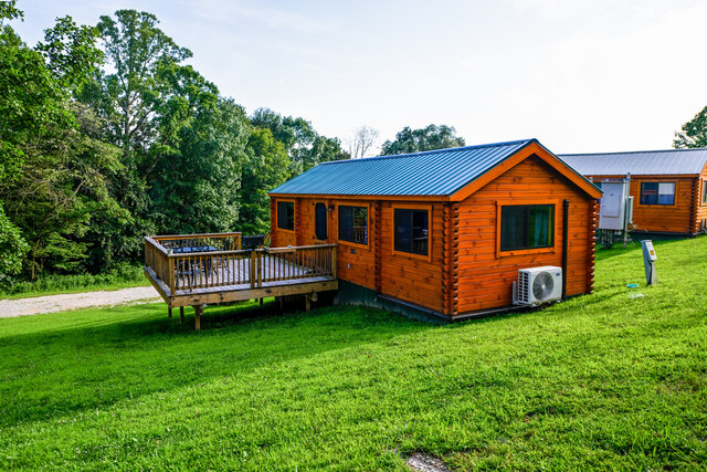Image 6 for Goldfinch Log Cabin #105