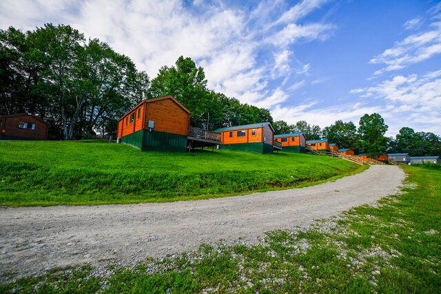 Image 9 for Magpie Log Cabin #111