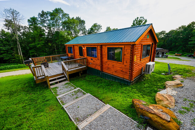 Image 6 for Magpie Log Cabin #111