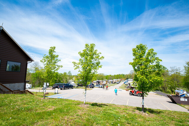 Image 9 for Deluxe Full Hook-Up Pull-thru RV Site #22