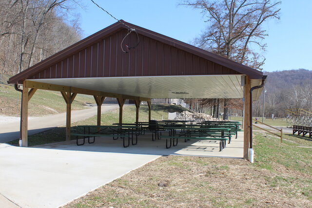 Image 1 for E 02) Witte Shelter