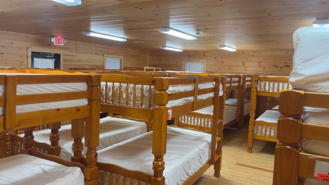 Image 3 for C 03)B Cabin